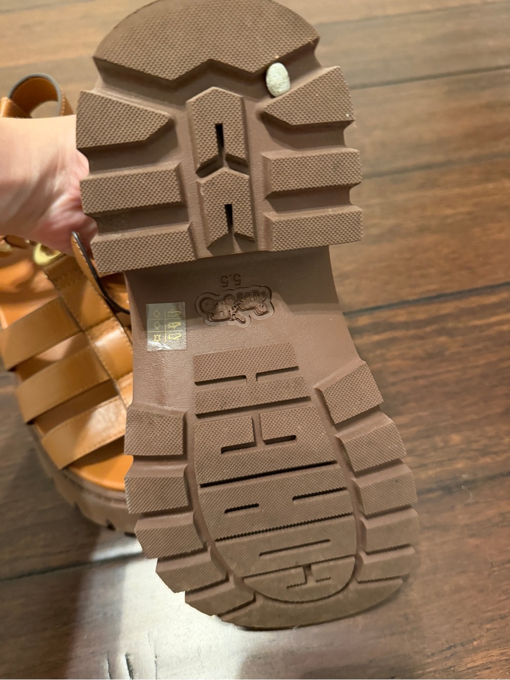 Coach Womens' Tan Leather Gladiator Sandals with Gold C Logo - Picture 6 of 6